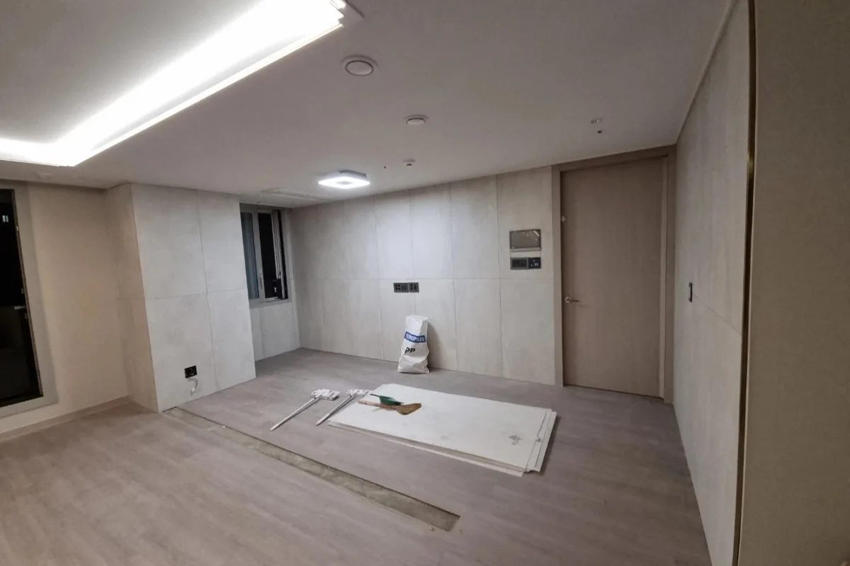 아파트 가벽 철거 시공 현장 1